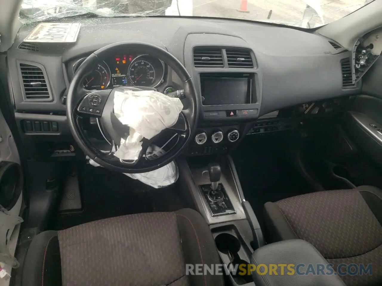 8 Photograph of a damaged car JA4AP4AU9KU030189 MITSUBISHI OUTLANDER 2019