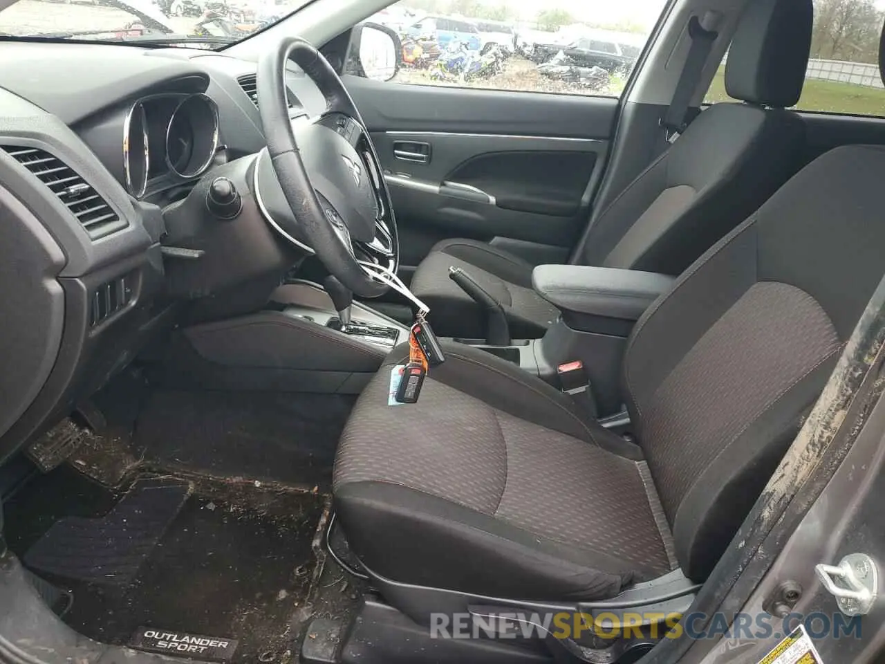 7 Photograph of a damaged car JA4AR3AU0KU030344 MITSUBISHI OUTLANDER 2019