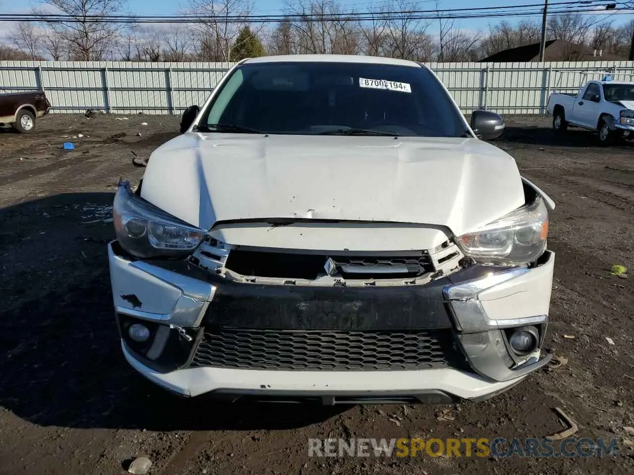 5 Photograph of a damaged car JA4AR3AU0KU031168 MITSUBISHI OUTLANDER 2019
