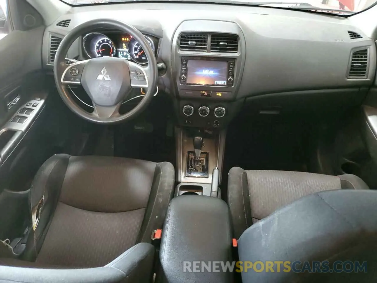 8 Photograph of a damaged car JA4AR3AU2KU015036 MITSUBISHI OUTLANDER 2019