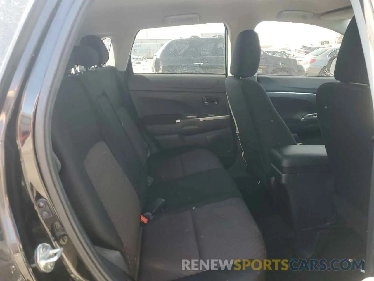 11 Photograph of a damaged car JA4AR3AU3KU004174 MITSUBISHI OUTLANDER 2019