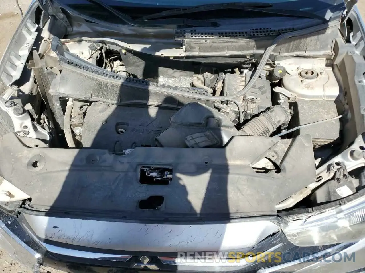 12 Photograph of a damaged car JA4AR3AU3KU011982 MITSUBISHI OUTLANDER 2019