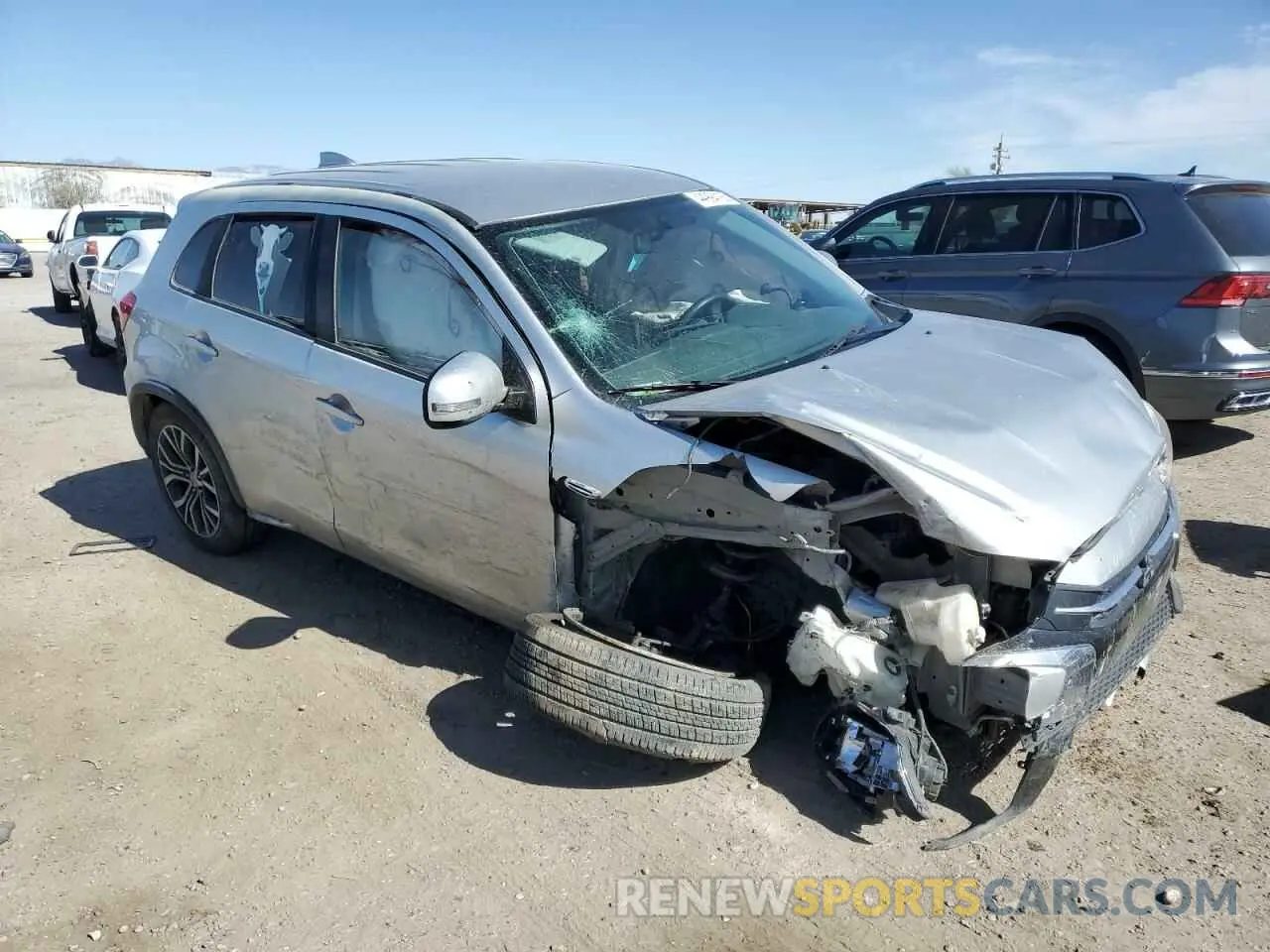 4 Photograph of a damaged car JA4AR3AU3KU011982 MITSUBISHI OUTLANDER 2019