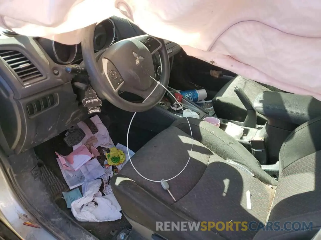 7 Photograph of a damaged car JA4AR3AU3KU011982 MITSUBISHI OUTLANDER 2019