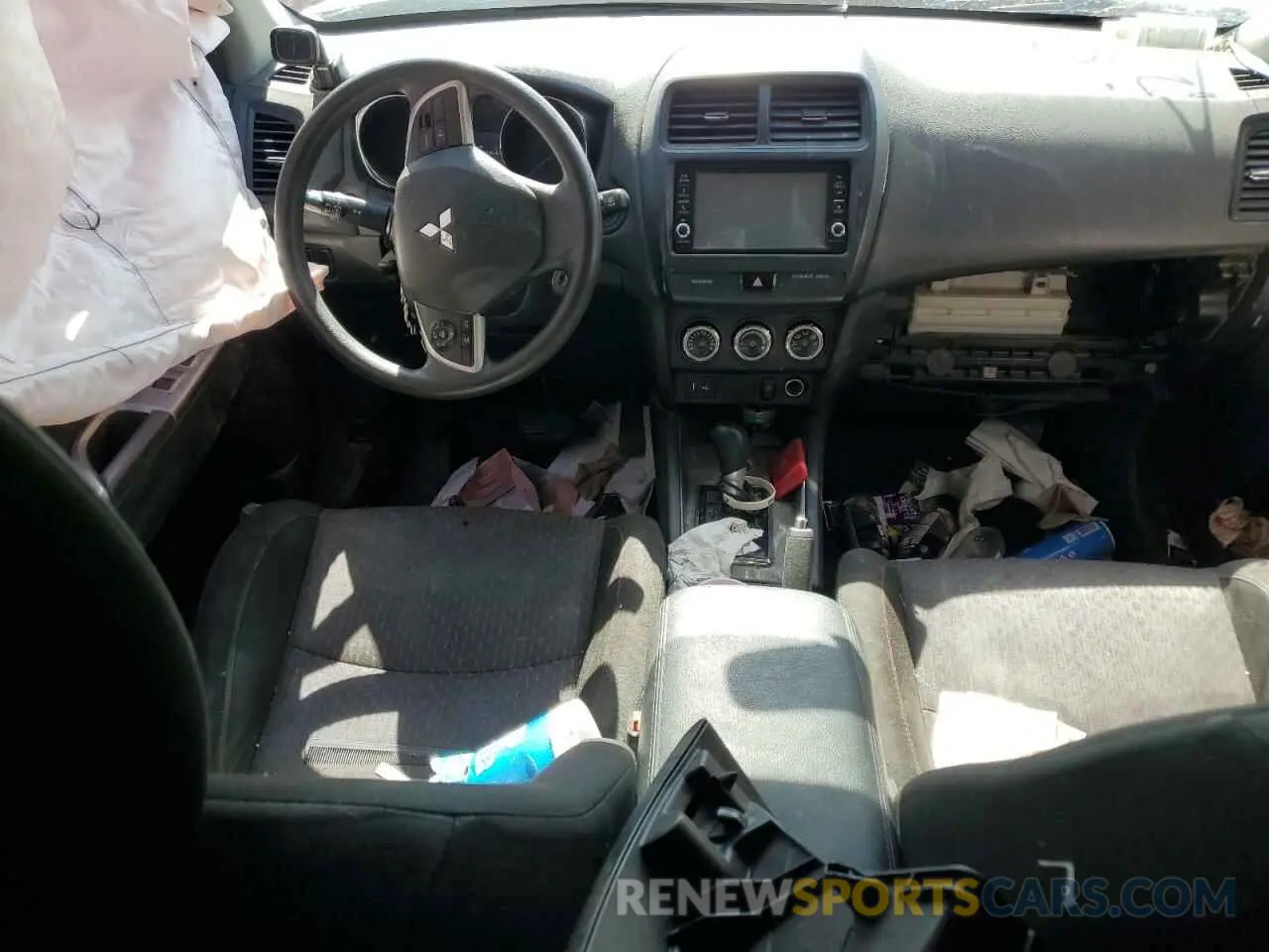 8 Photograph of a damaged car JA4AR3AU3KU011982 MITSUBISHI OUTLANDER 2019