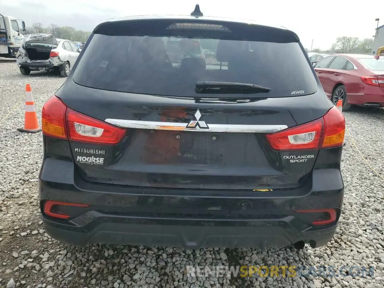 6 Photograph of a damaged car JA4AR3AU3KU013117 MITSUBISHI OUTLANDER 2019