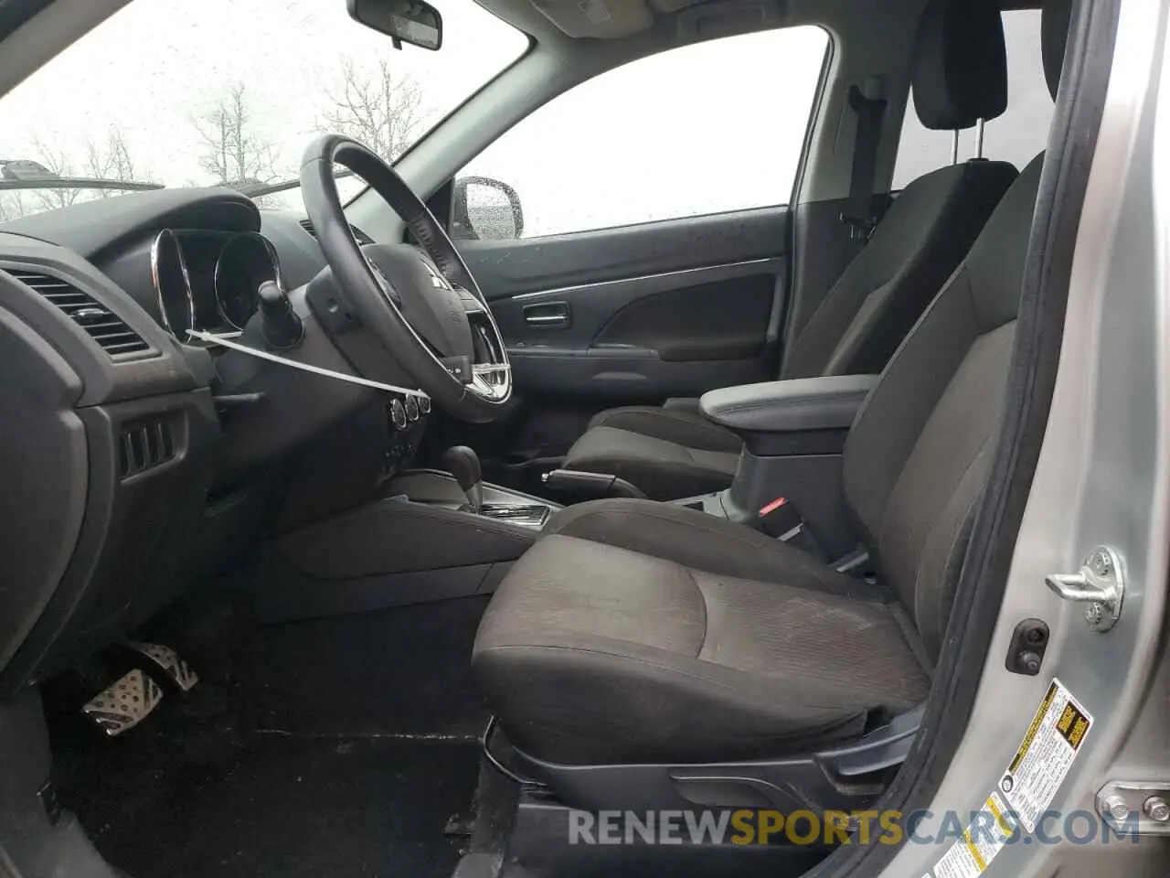 7 Photograph of a damaged car JA4AR3AU3KU022819 MITSUBISHI OUTLANDER 2019