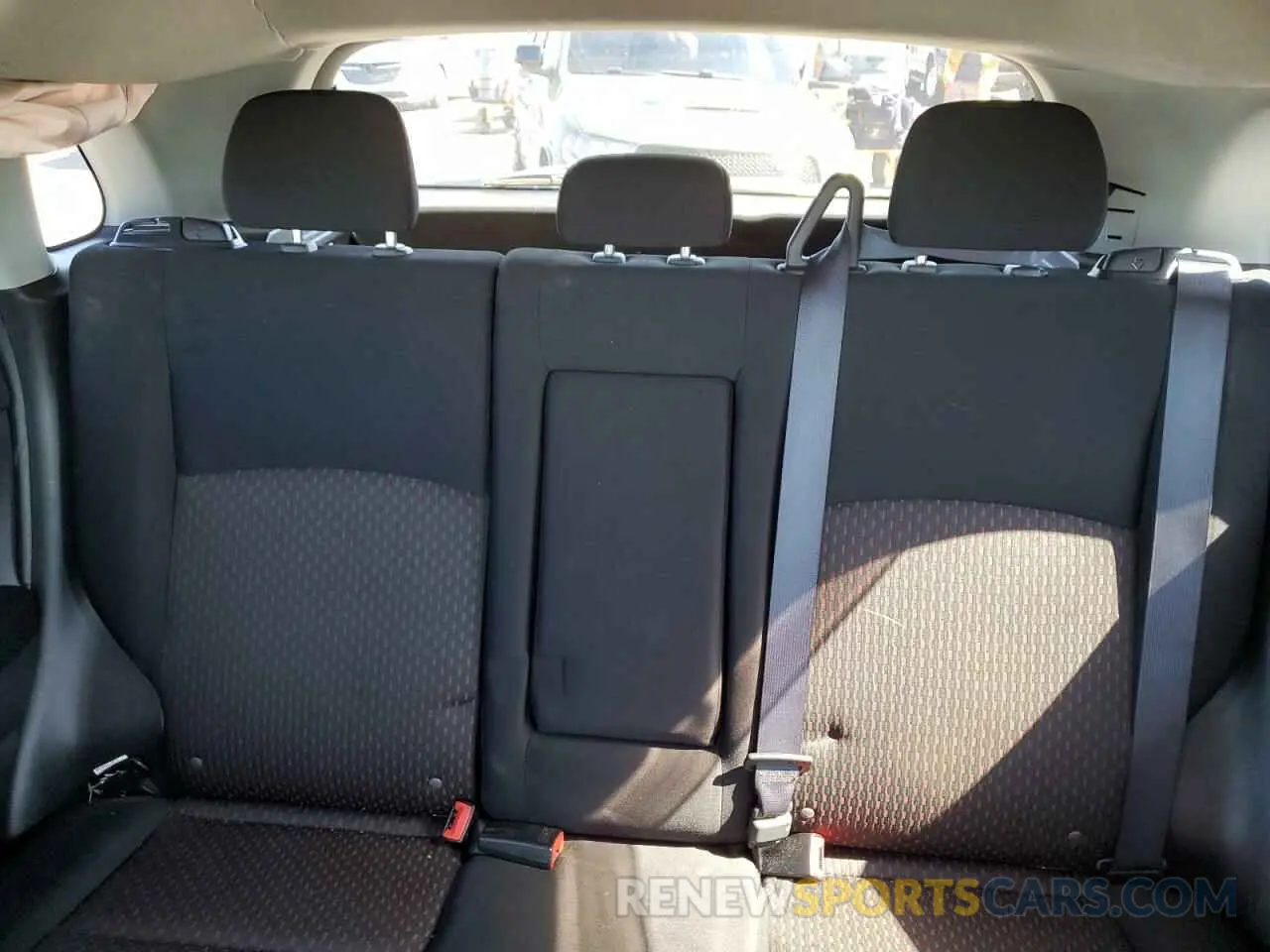 10 Photograph of a damaged car JA4AR3AU3KU032458 MITSUBISHI OUTLANDER 2019