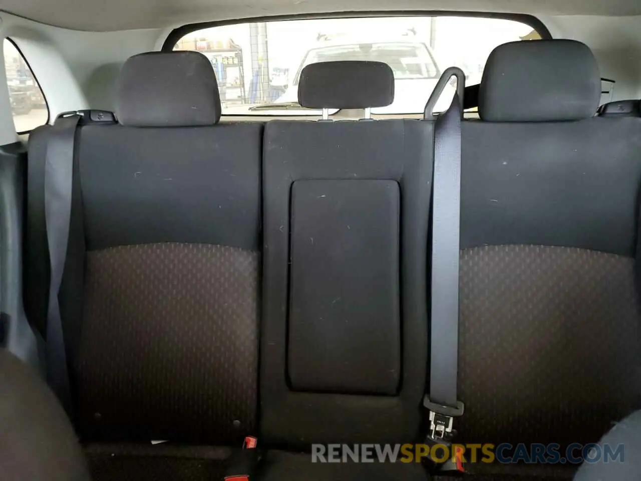 10 Photograph of a damaged car JA4AR3AU3KU033139 MITSUBISHI OUTLANDER 2019