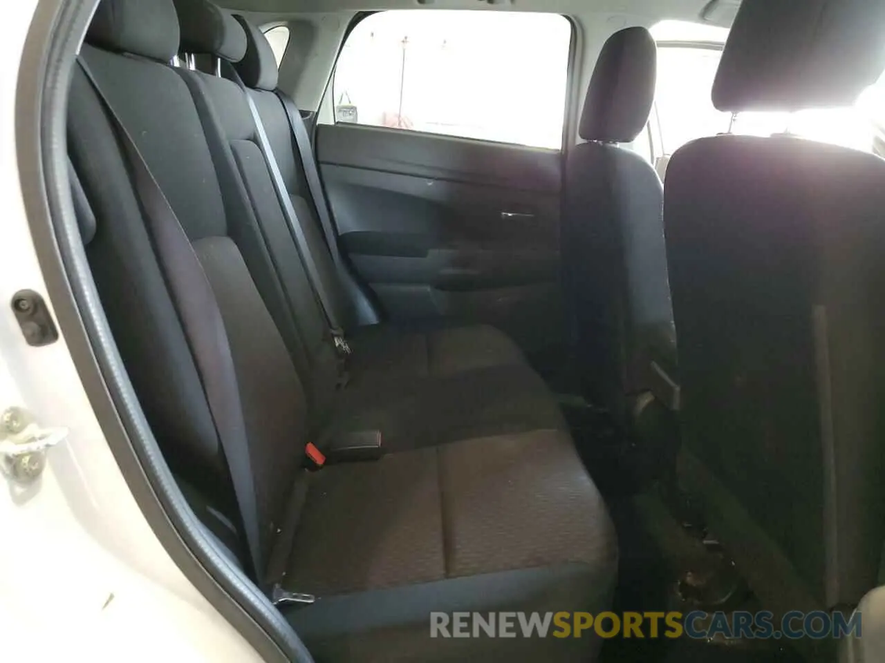 11 Photograph of a damaged car JA4AR3AU3KU033139 MITSUBISHI OUTLANDER 2019