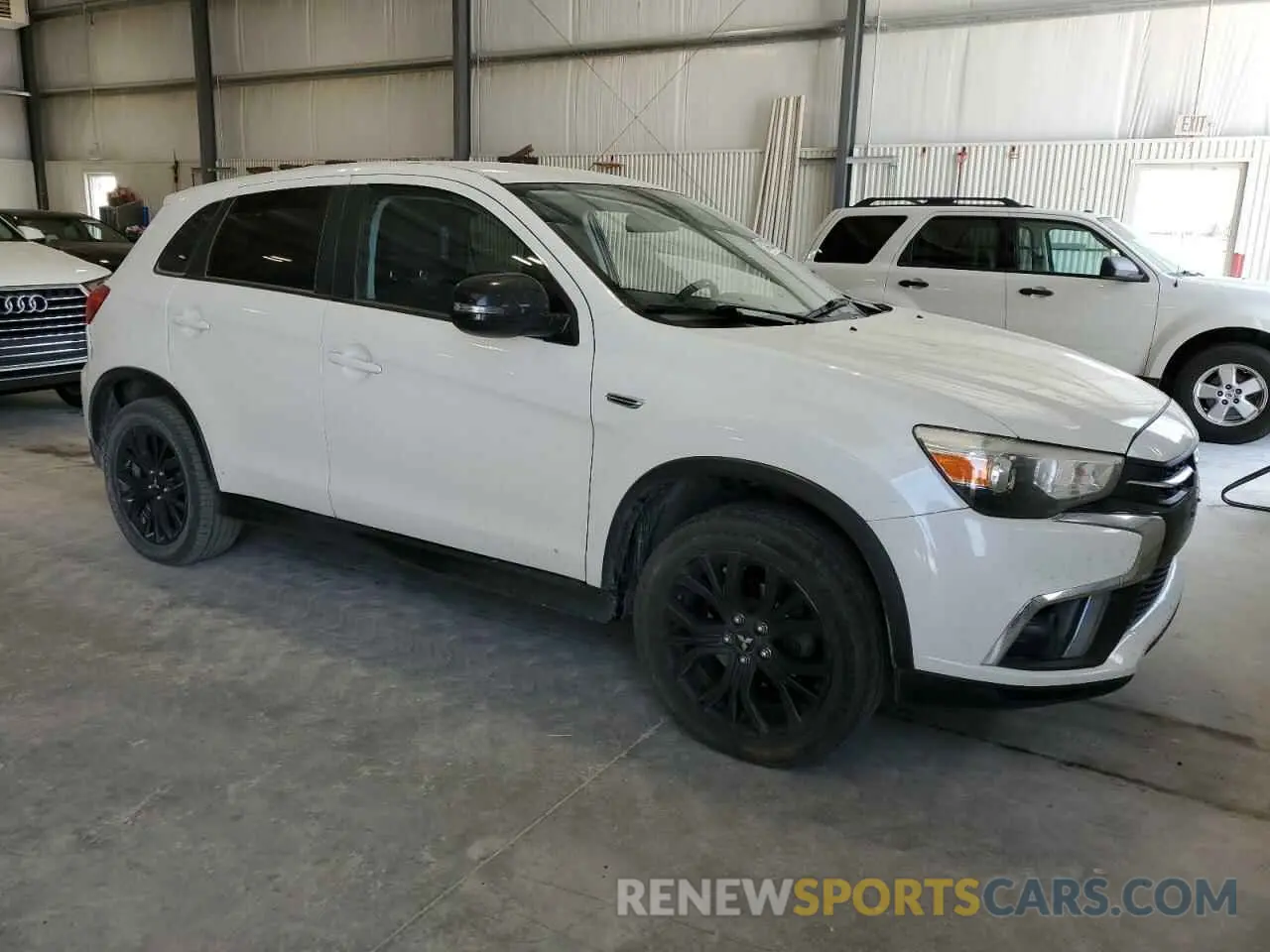4 Photograph of a damaged car JA4AR3AU3KU033139 MITSUBISHI OUTLANDER 2019