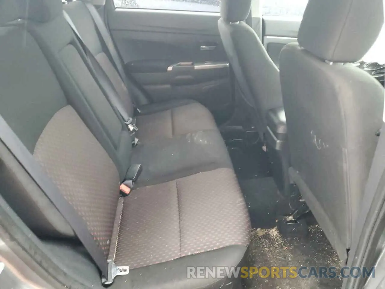 11 Photograph of a damaged car JA4AR3AU4KU010906 MITSUBISHI OUTLANDER 2019