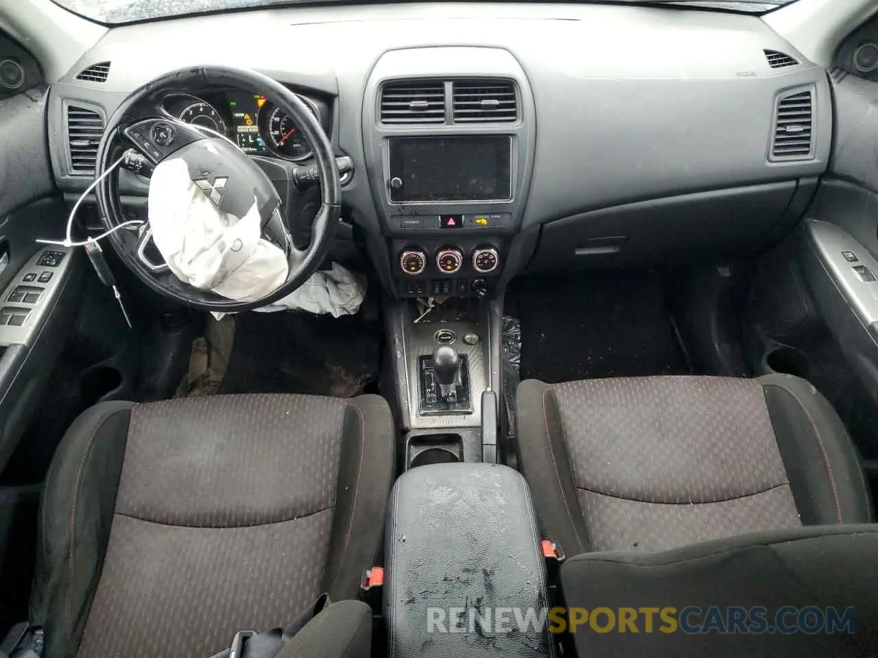 8 Photograph of a damaged car JA4AR3AU4KU010906 MITSUBISHI OUTLANDER 2019