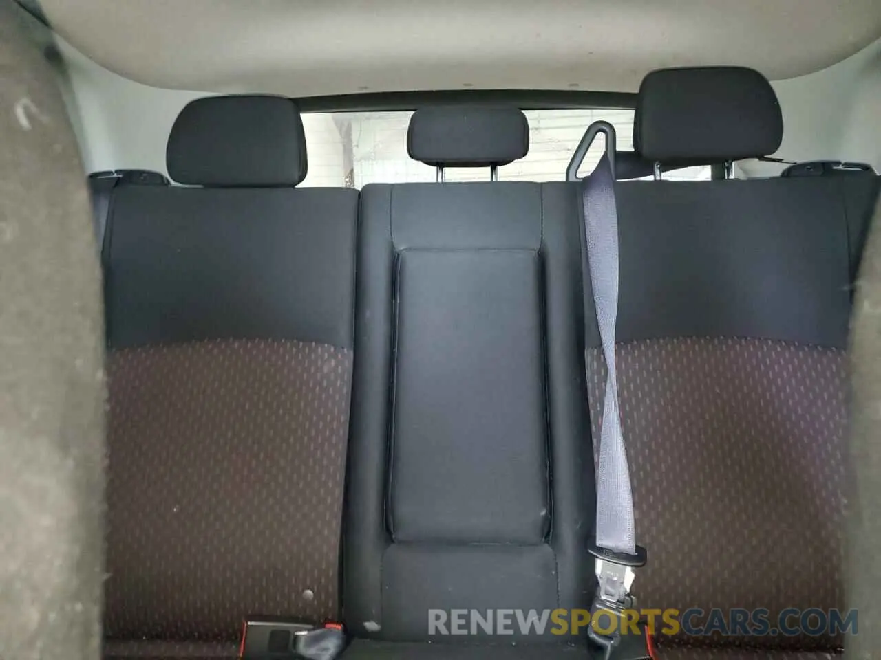 10 Photograph of a damaged car JA4AR3AU4KU021954 MITSUBISHI OUTLANDER 2019