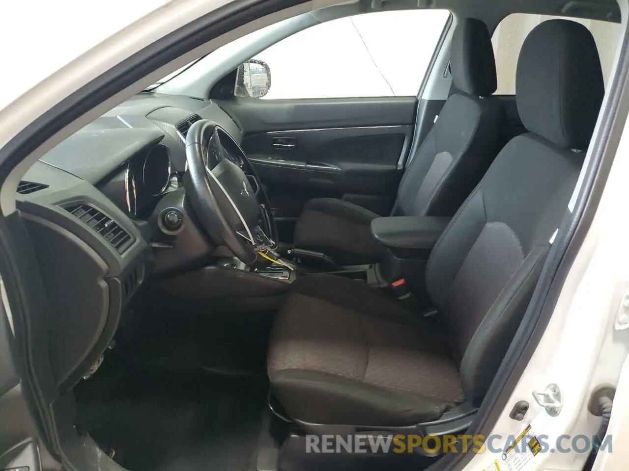 7 Photograph of a damaged car JA4AR3AU4KU021954 MITSUBISHI OUTLANDER 2019