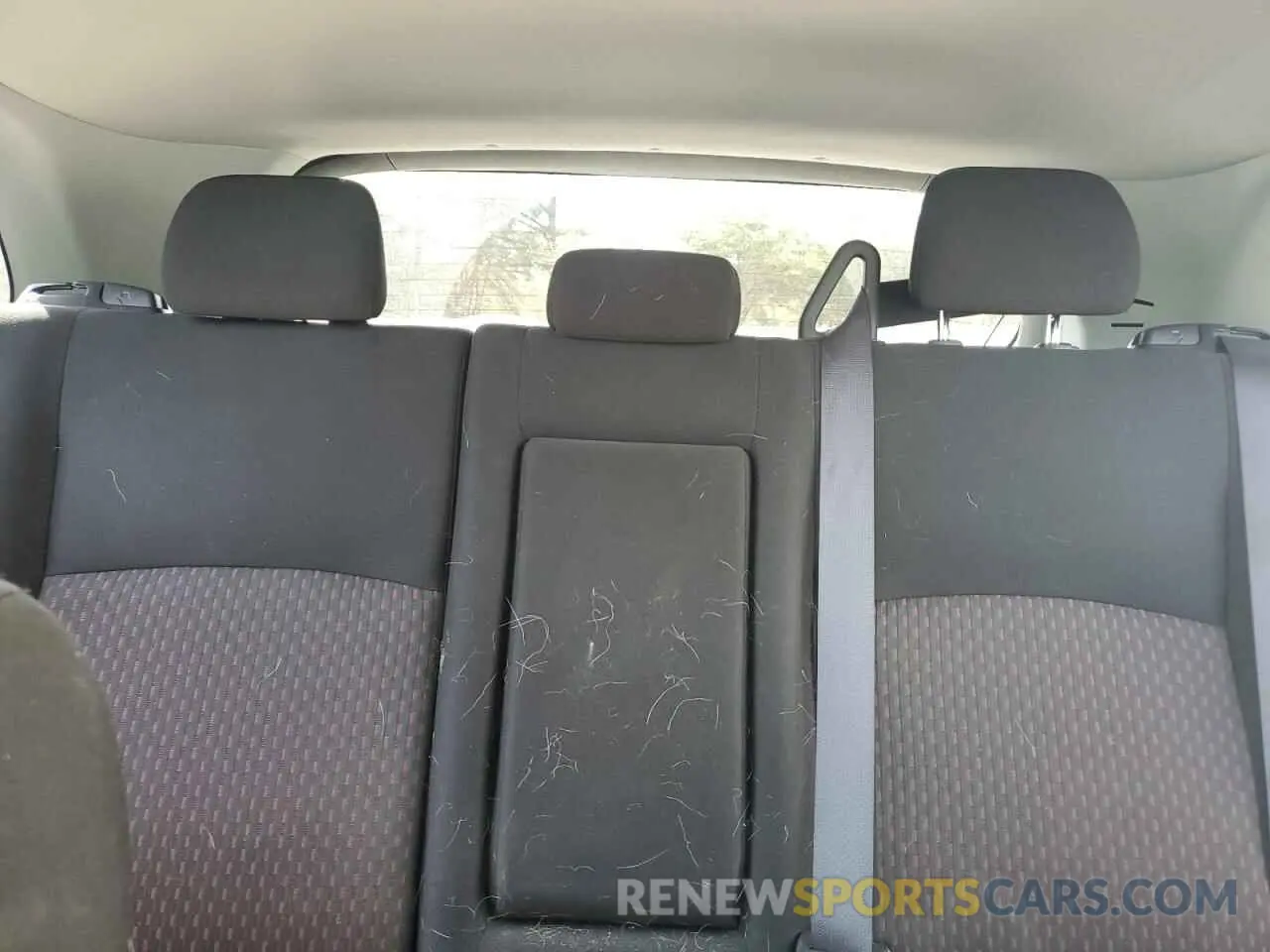 10 Photograph of a damaged car JA4AR3AU5KU004807 MITSUBISHI OUTLANDER 2019