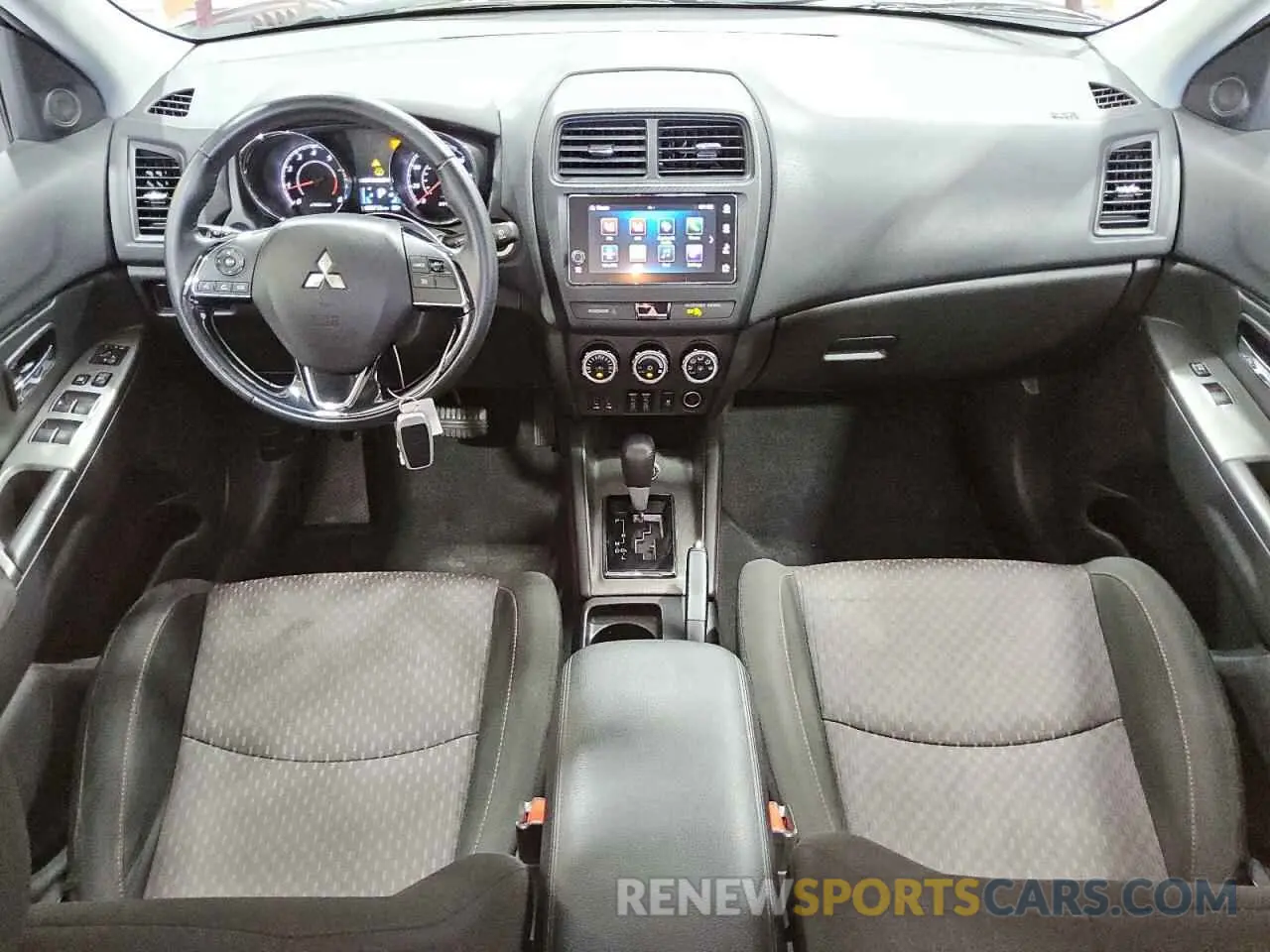 8 Photograph of a damaged car JA4AR3AU5KU017833 MITSUBISHI OUTLANDER 2019