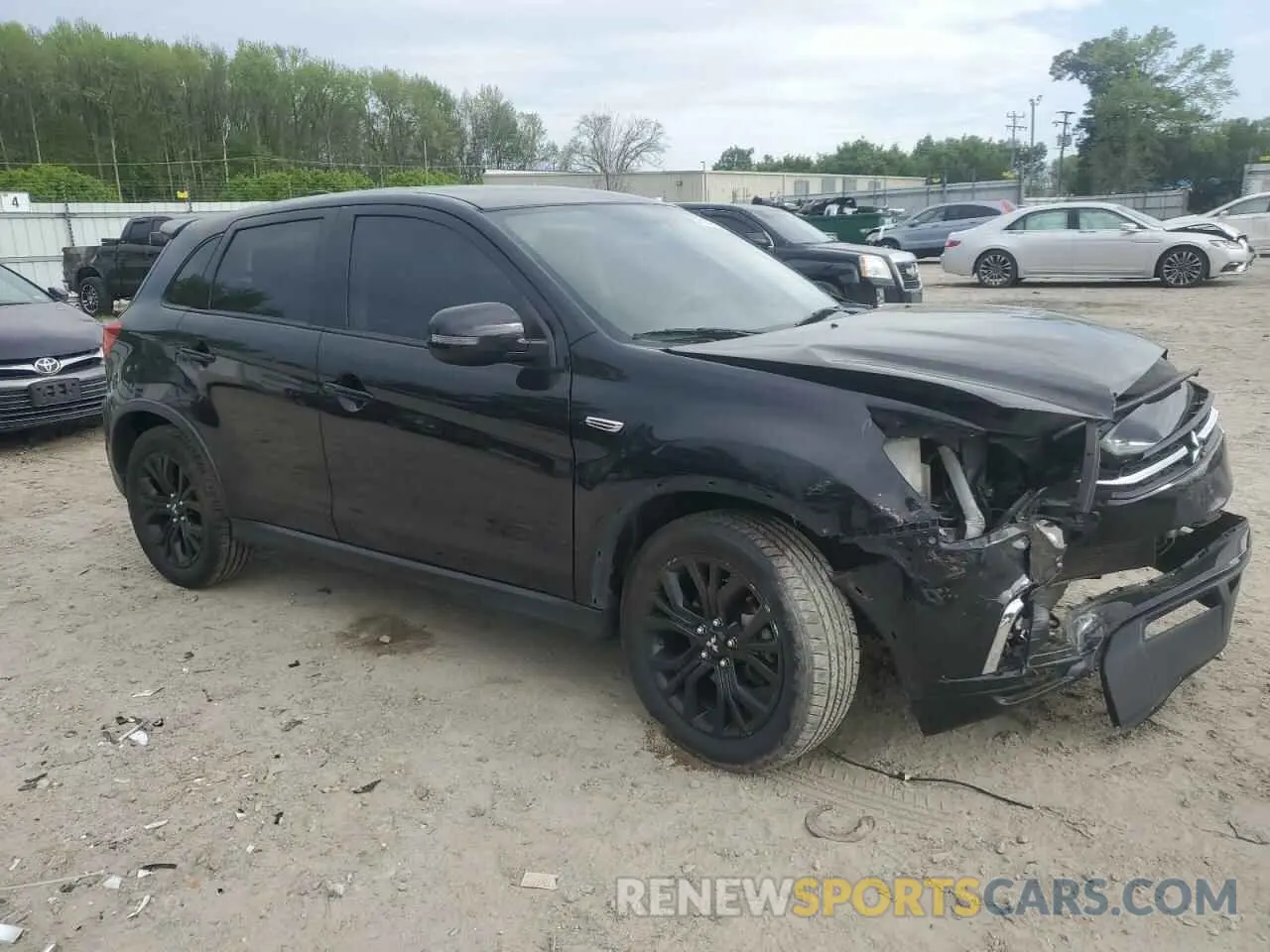 4 Photograph of a damaged car JA4AR3AU5KU028749 MITSUBISHI OUTLANDER 2019