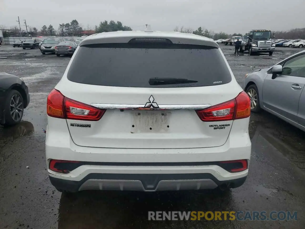 6 Photograph of a damaged car JA4AR3AU5KU031425 MITSUBISHI OUTLANDER 2019