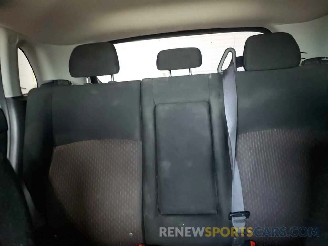 10 Photograph of a damaged car JA4AR3AUXKU003667 MITSUBISHI OUTLANDER 2019