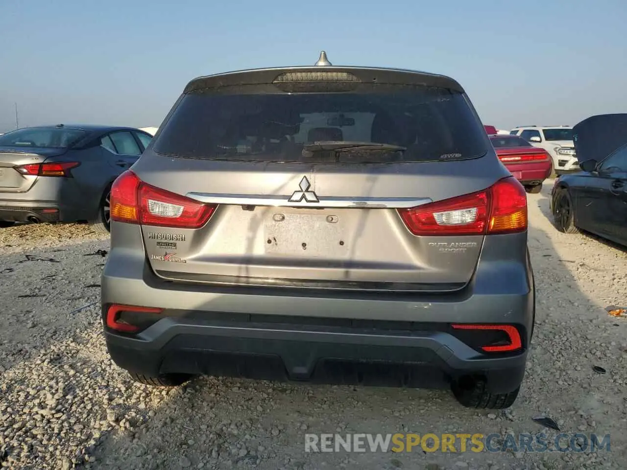 6 Photograph of a damaged car JA4AR3AUXKU017780 MITSUBISHI OUTLANDER 2019