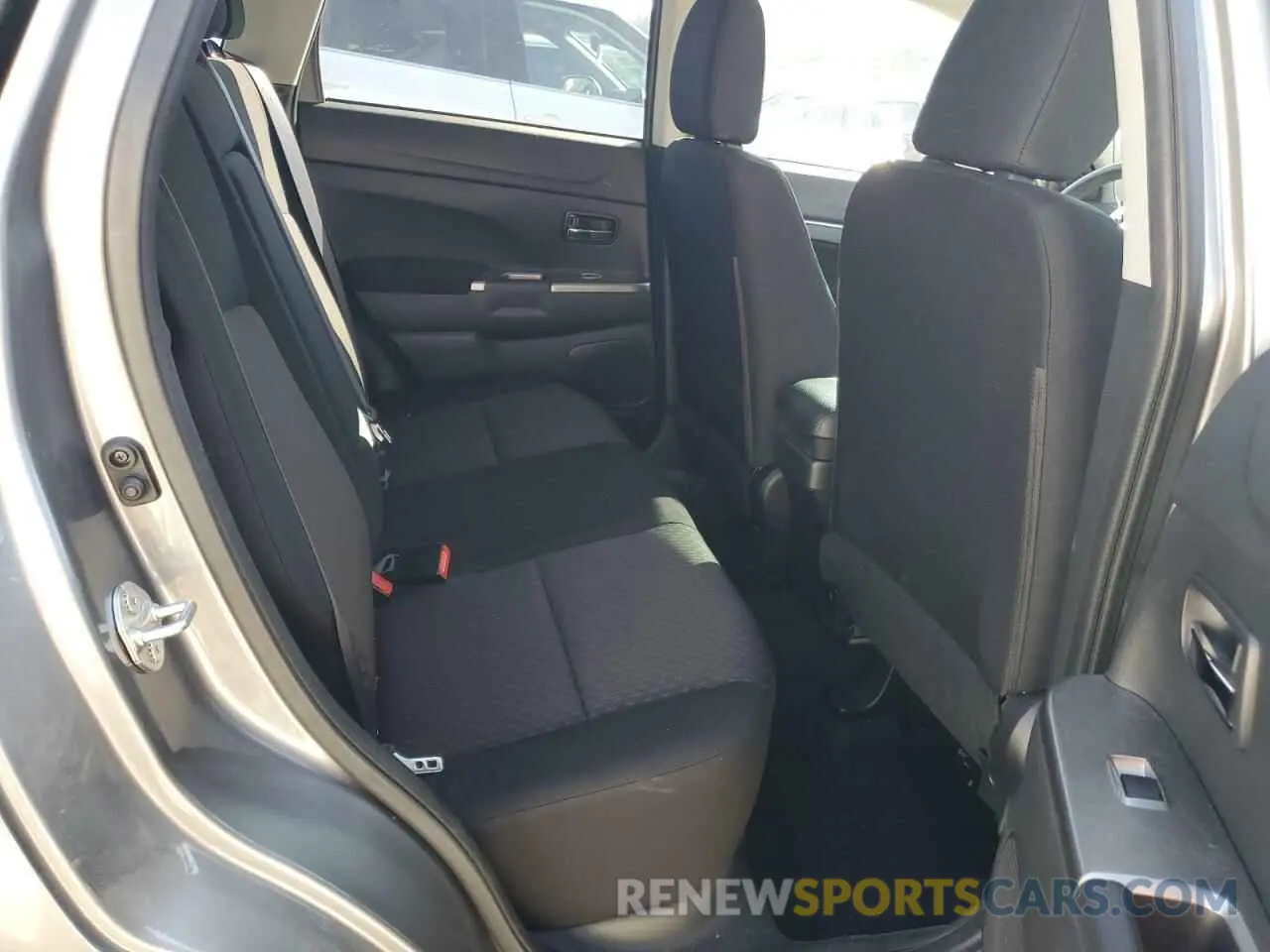 11 Photograph of a damaged car JA4AR3AUXKU026656 MITSUBISHI OUTLANDER 2019