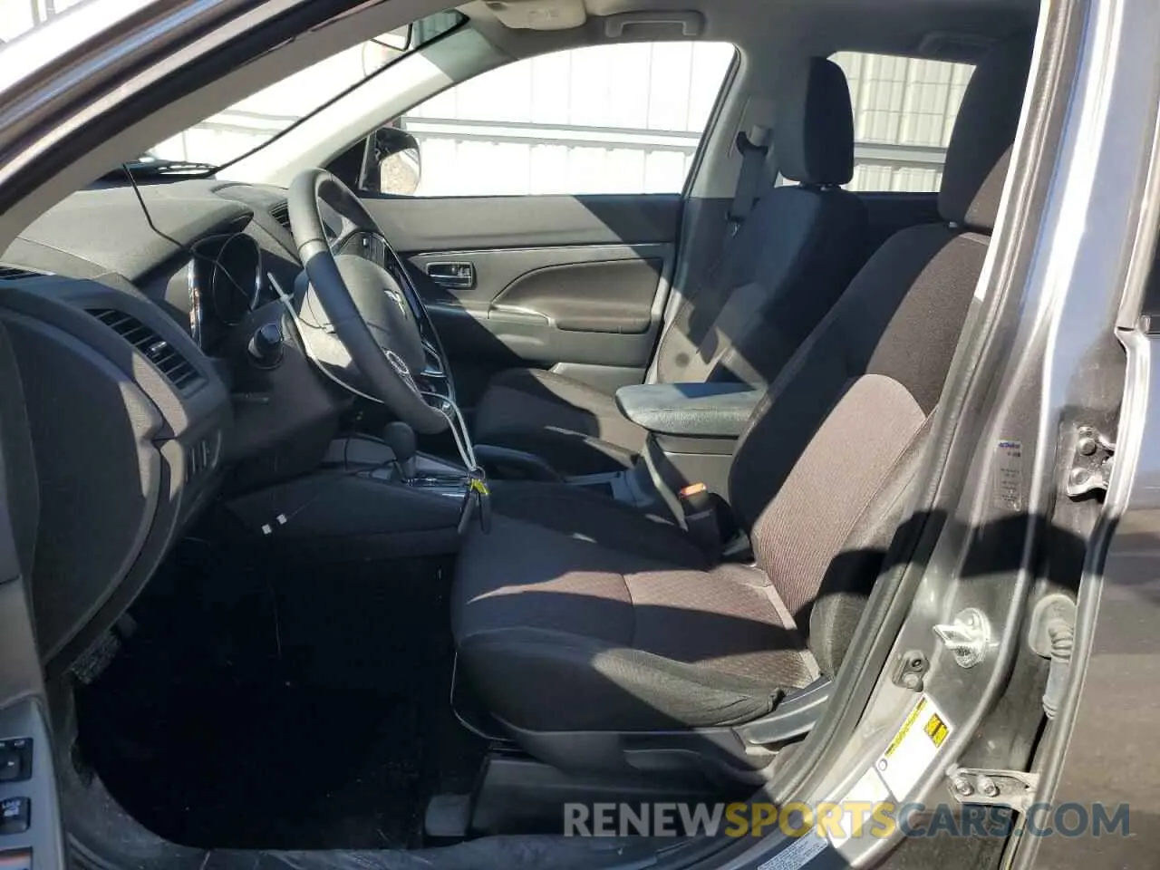 7 Photograph of a damaged car JA4AR3AUXKU026656 MITSUBISHI OUTLANDER 2019