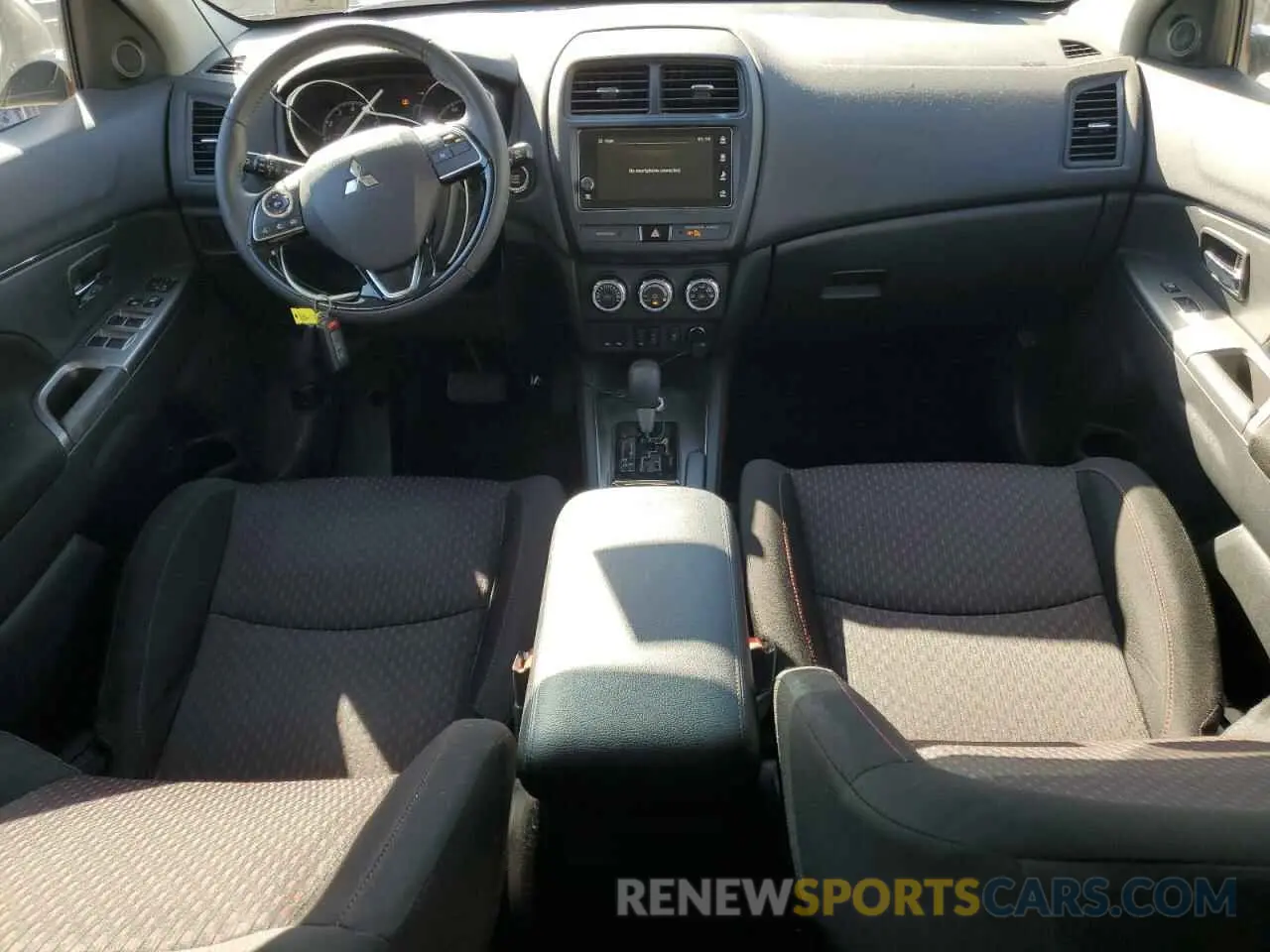 8 Photograph of a damaged car JA4AR3AUXKU026656 MITSUBISHI OUTLANDER 2019