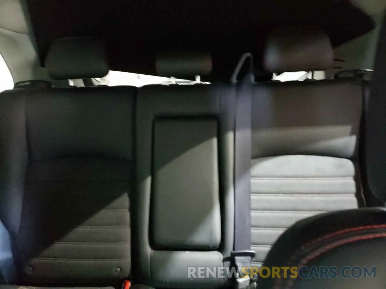 10 Photograph of a damaged car JA4AR4AW1KU018355 MITSUBISHI OUTLANDER 2019