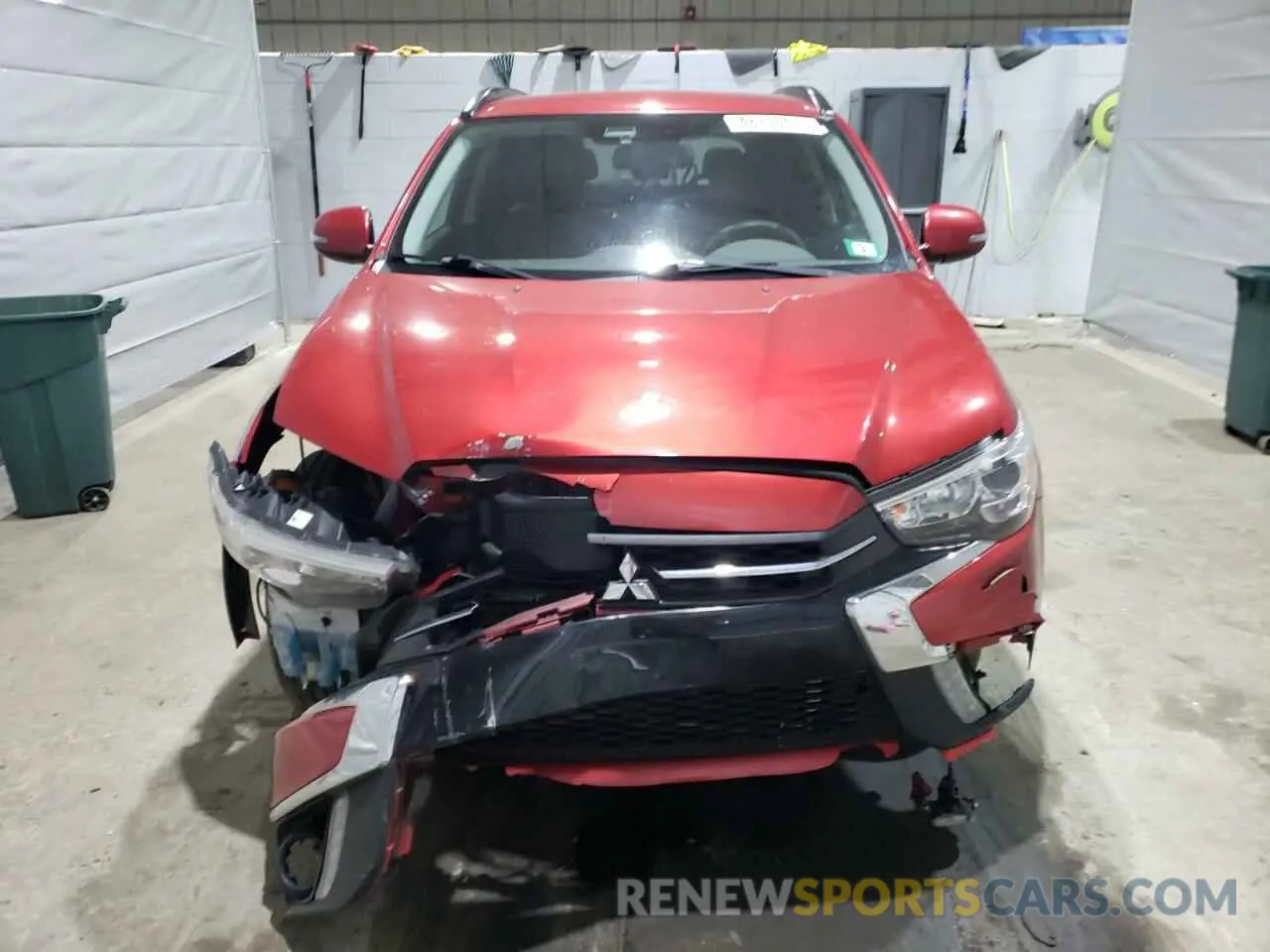 5 Photograph of a damaged car JA4AR4AW1KU018355 MITSUBISHI OUTLANDER 2019