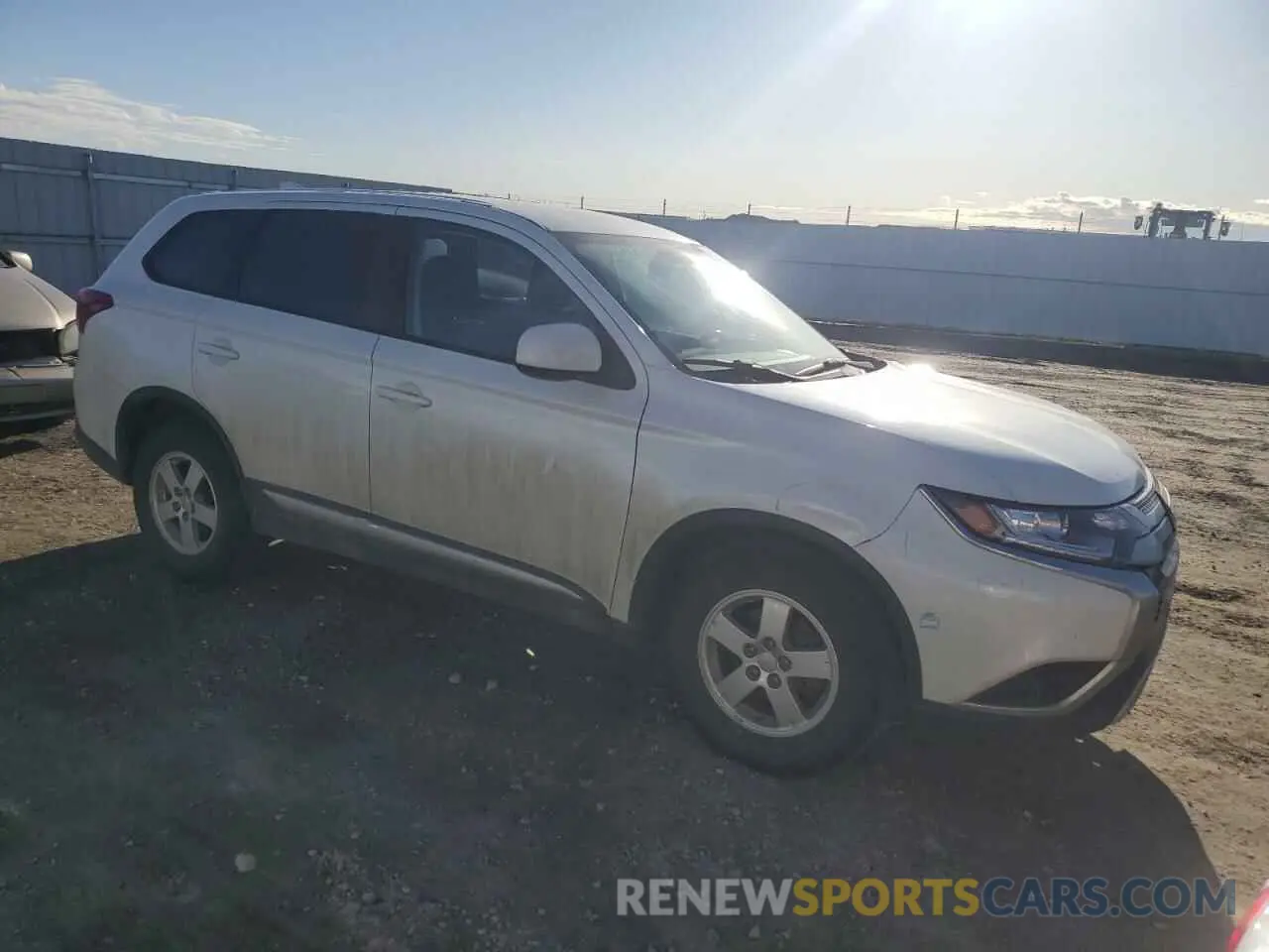 4 Photograph of a damaged car JA4AZ2A37KZ606743 MITSUBISHI OUTLANDER 2019