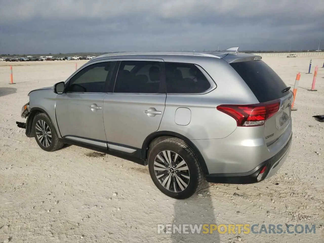 2 Photograph of a damaged car JA4AZ3A30KJ001063 MITSUBISHI OUTLANDER 2019
