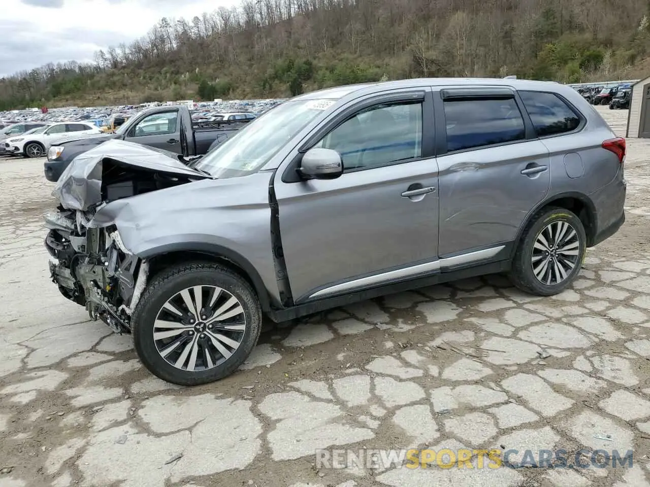 1 Photograph of a damaged car JA4AZ3A31KZ013871 MITSUBISHI OUTLANDER 2019