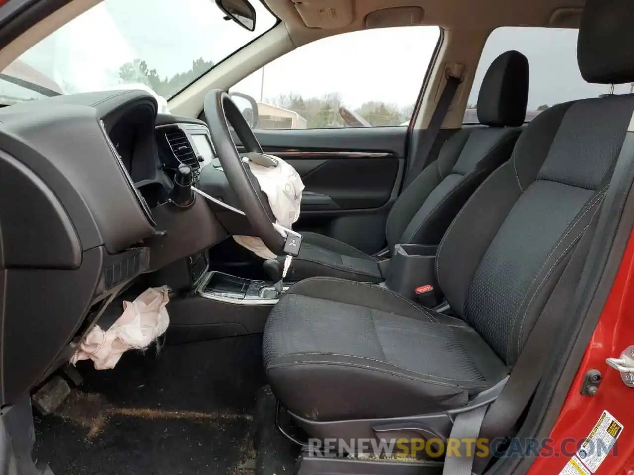 7 Photograph of a damaged car JA4AZ3A31KZ034431 MITSUBISHI OUTLANDER 2019