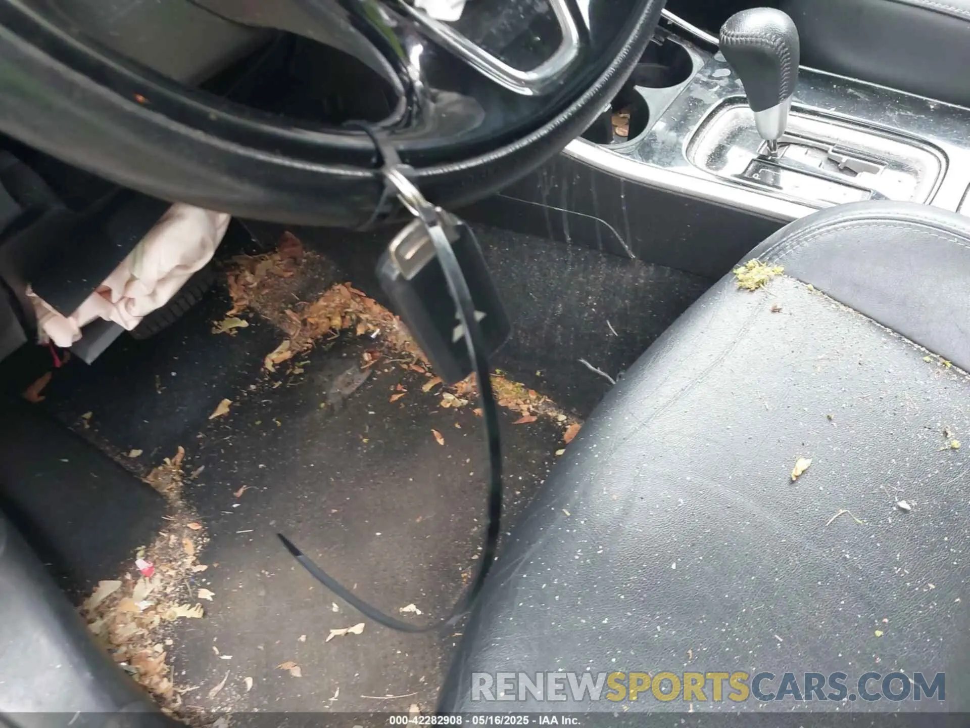 11 Photograph of a damaged car JA4AZ3A31KZ036096 MITSUBISHI OUTLANDER 2019