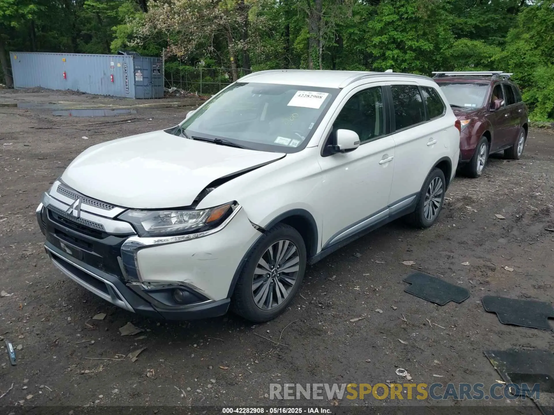 2 Photograph of a damaged car JA4AZ3A31KZ036096 MITSUBISHI OUTLANDER 2019
