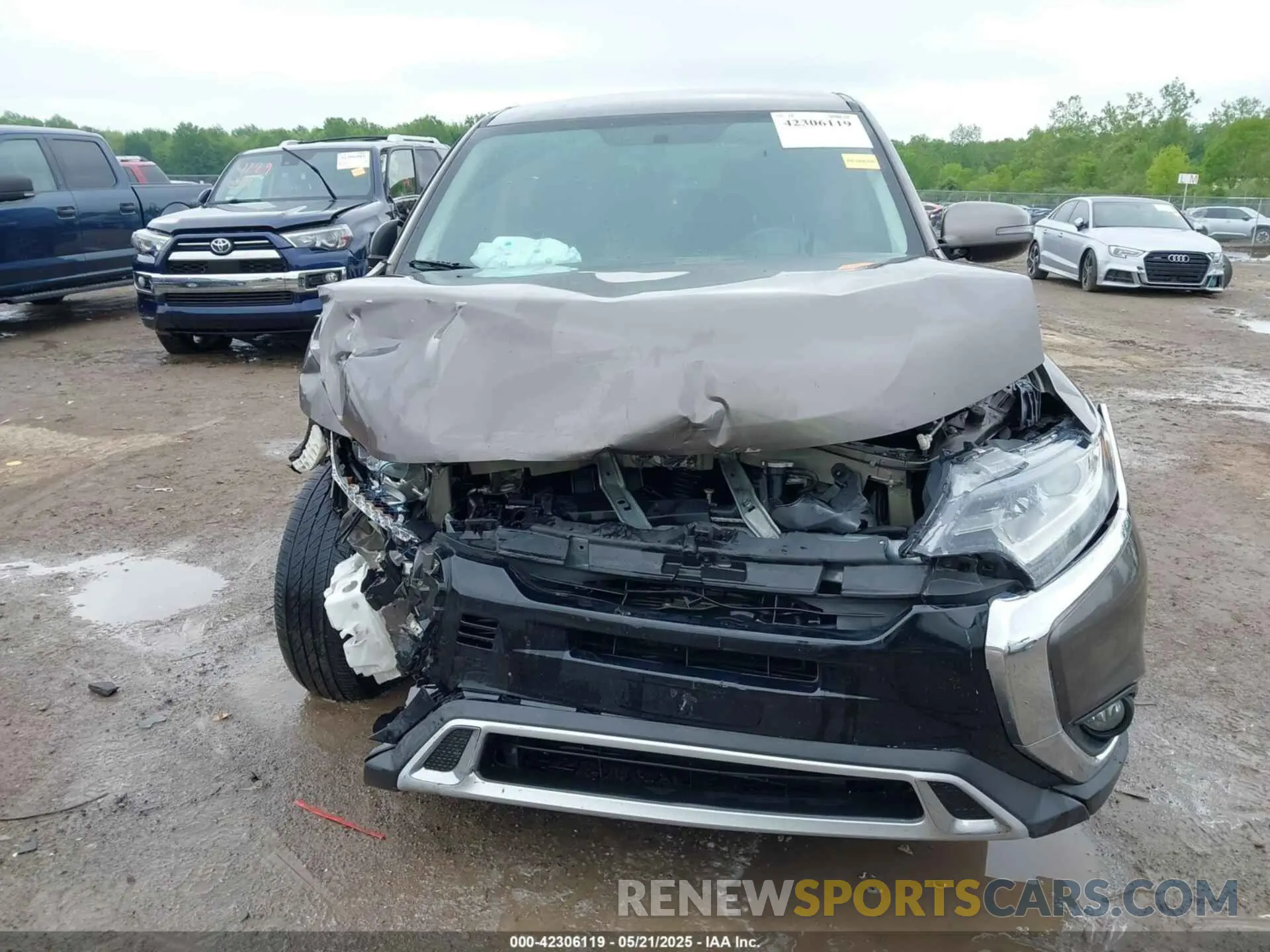 6 Photograph of a damaged car JA4AZ3A31KZ043372 MITSUBISHI OUTLANDER 2019