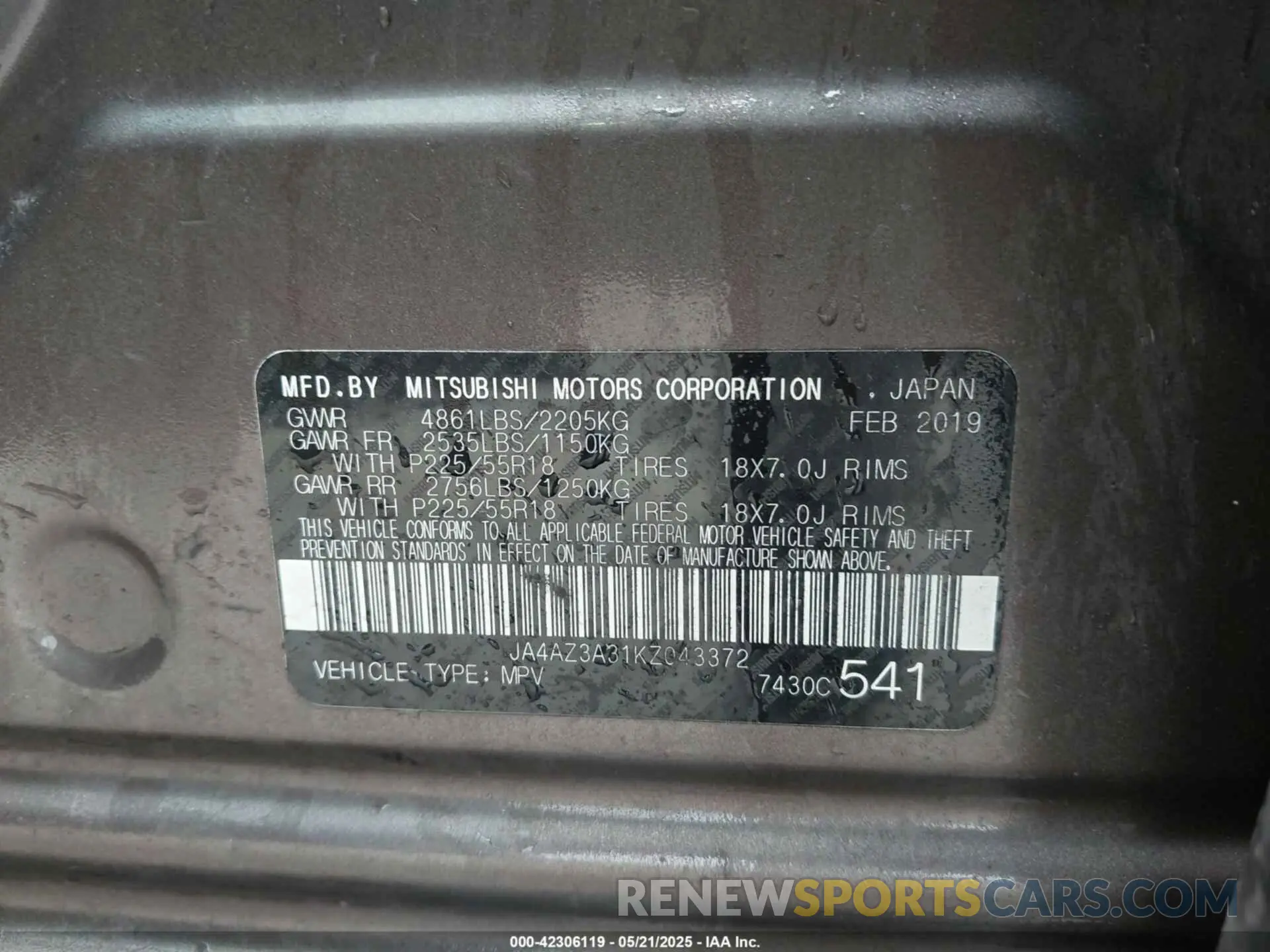 9 Photograph of a damaged car JA4AZ3A31KZ043372 MITSUBISHI OUTLANDER 2019