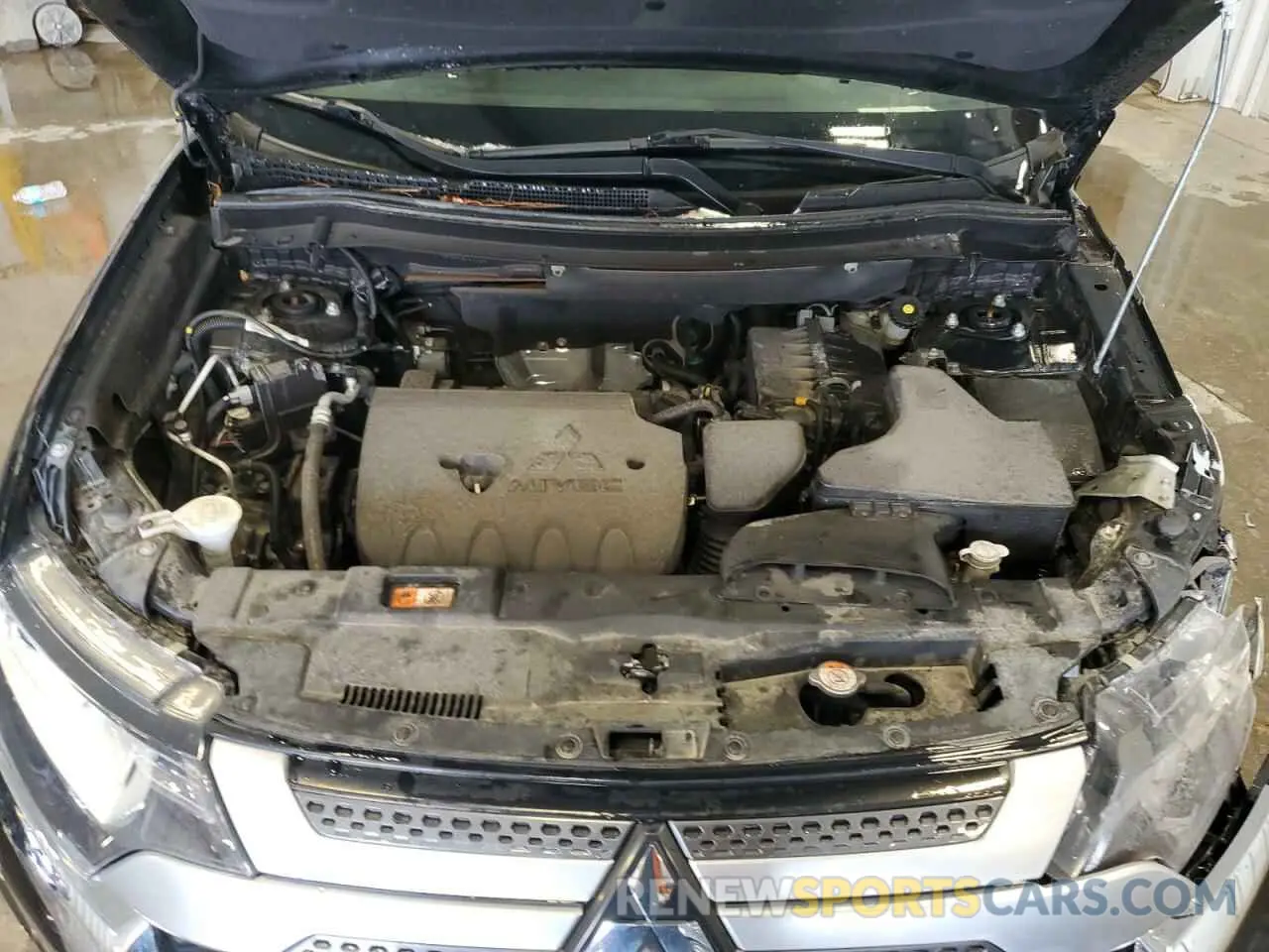 12 Photograph of a damaged car JA4AZ3A31KZ047129 MITSUBISHI OUTLANDER 2019