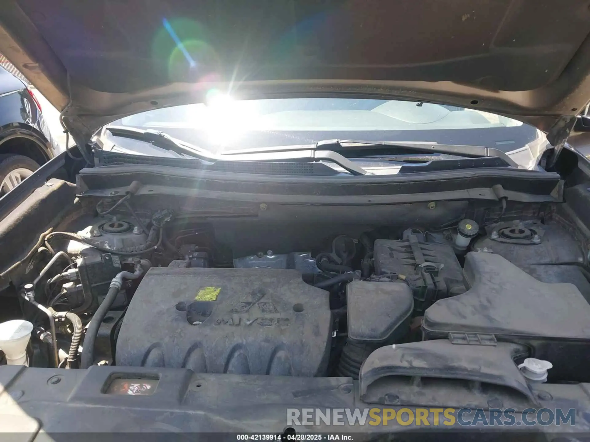 10 Photograph of a damaged car JA4AZ3A32KZ012387 MITSUBISHI OUTLANDER 2019
