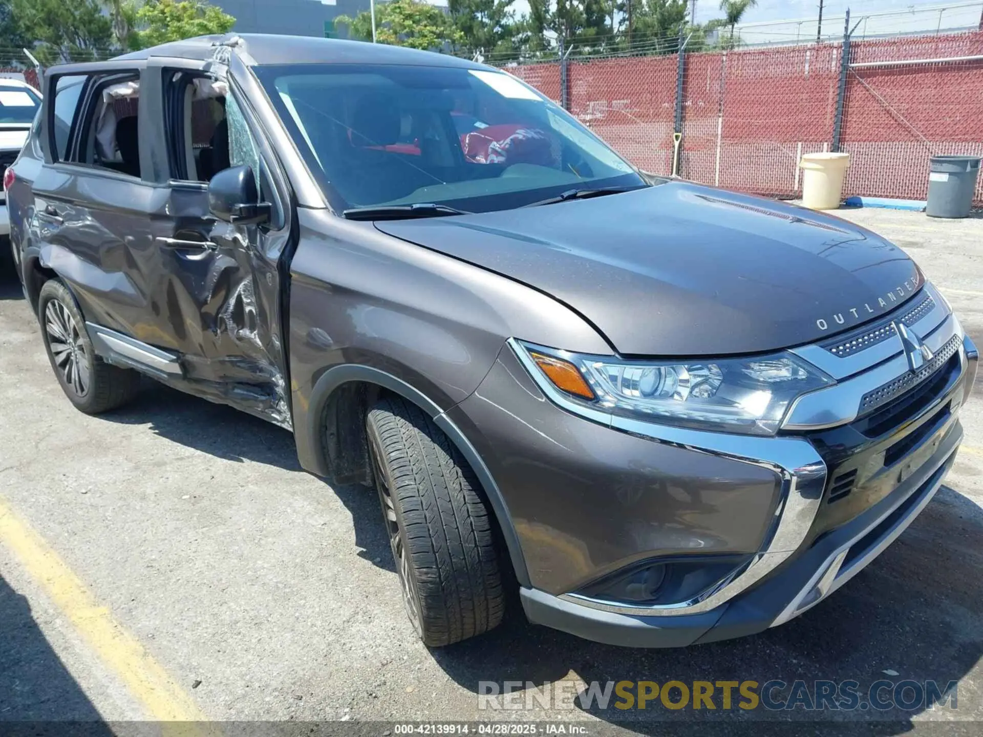 12 Photograph of a damaged car JA4AZ3A32KZ012387 MITSUBISHI OUTLANDER 2019