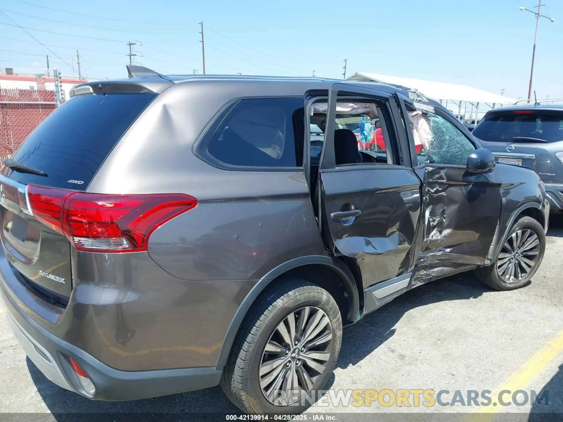 14 Photograph of a damaged car JA4AZ3A32KZ012387 MITSUBISHI OUTLANDER 2019