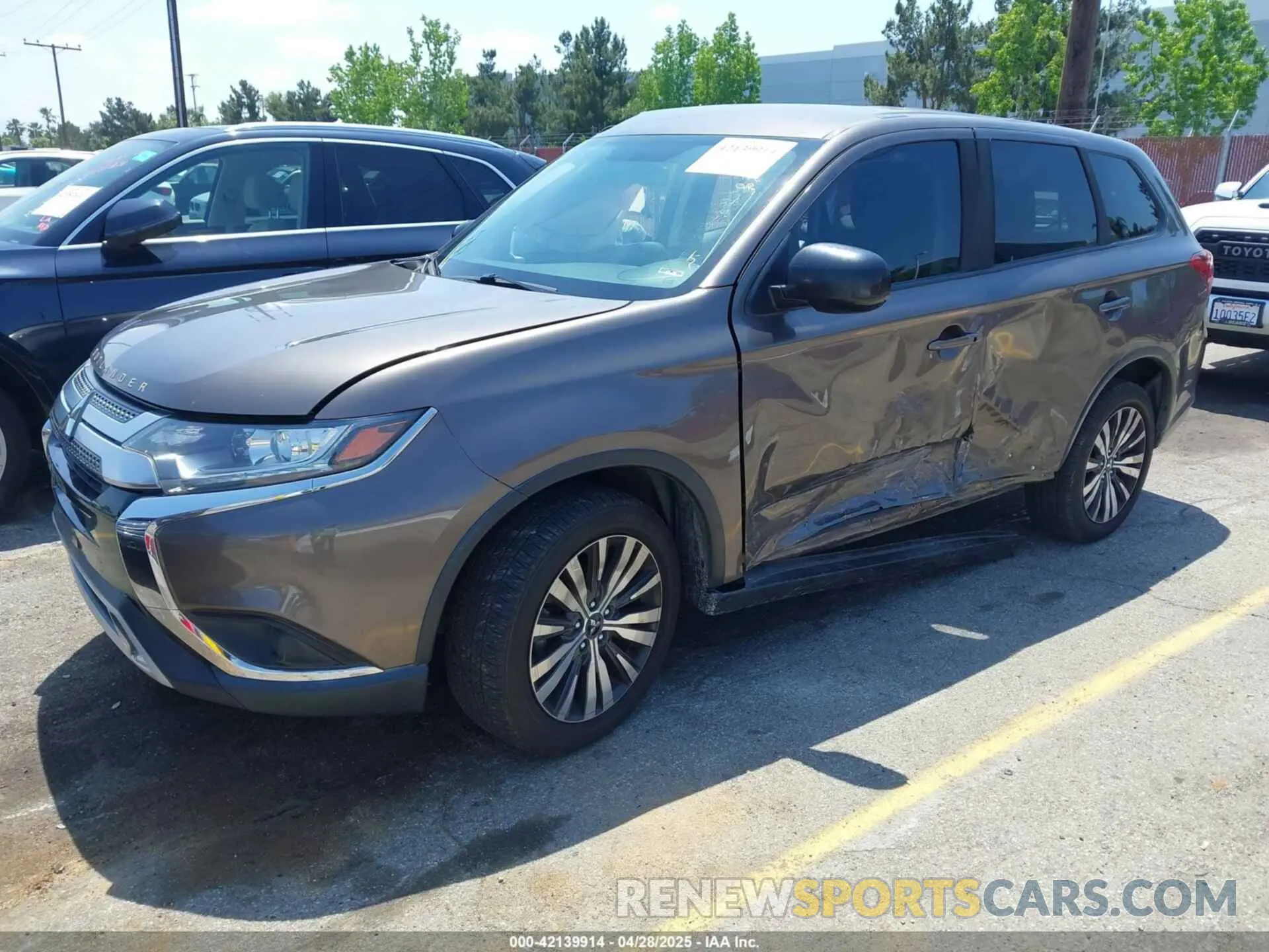 2 Photograph of a damaged car JA4AZ3A32KZ012387 MITSUBISHI OUTLANDER 2019