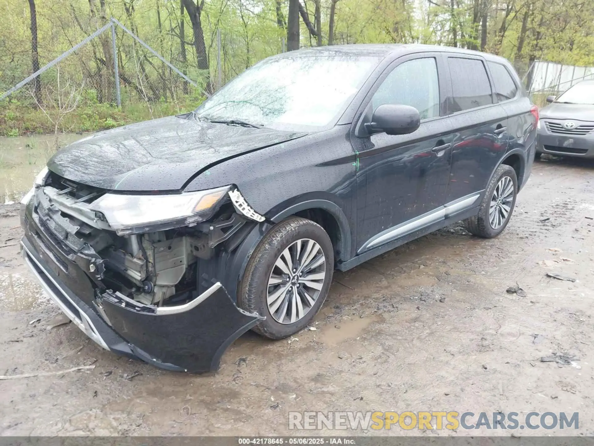 2 Photograph of a damaged car JA4AZ3A32KZ020814 MITSUBISHI OUTLANDER 2019