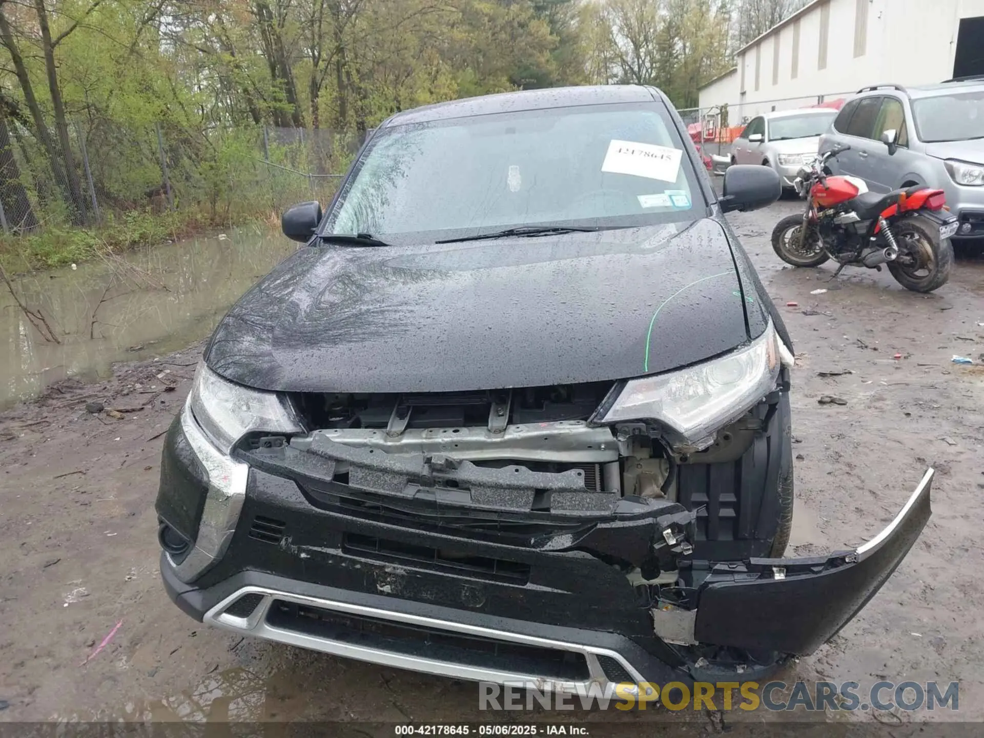 6 Photograph of a damaged car JA4AZ3A32KZ020814 MITSUBISHI OUTLANDER 2019
