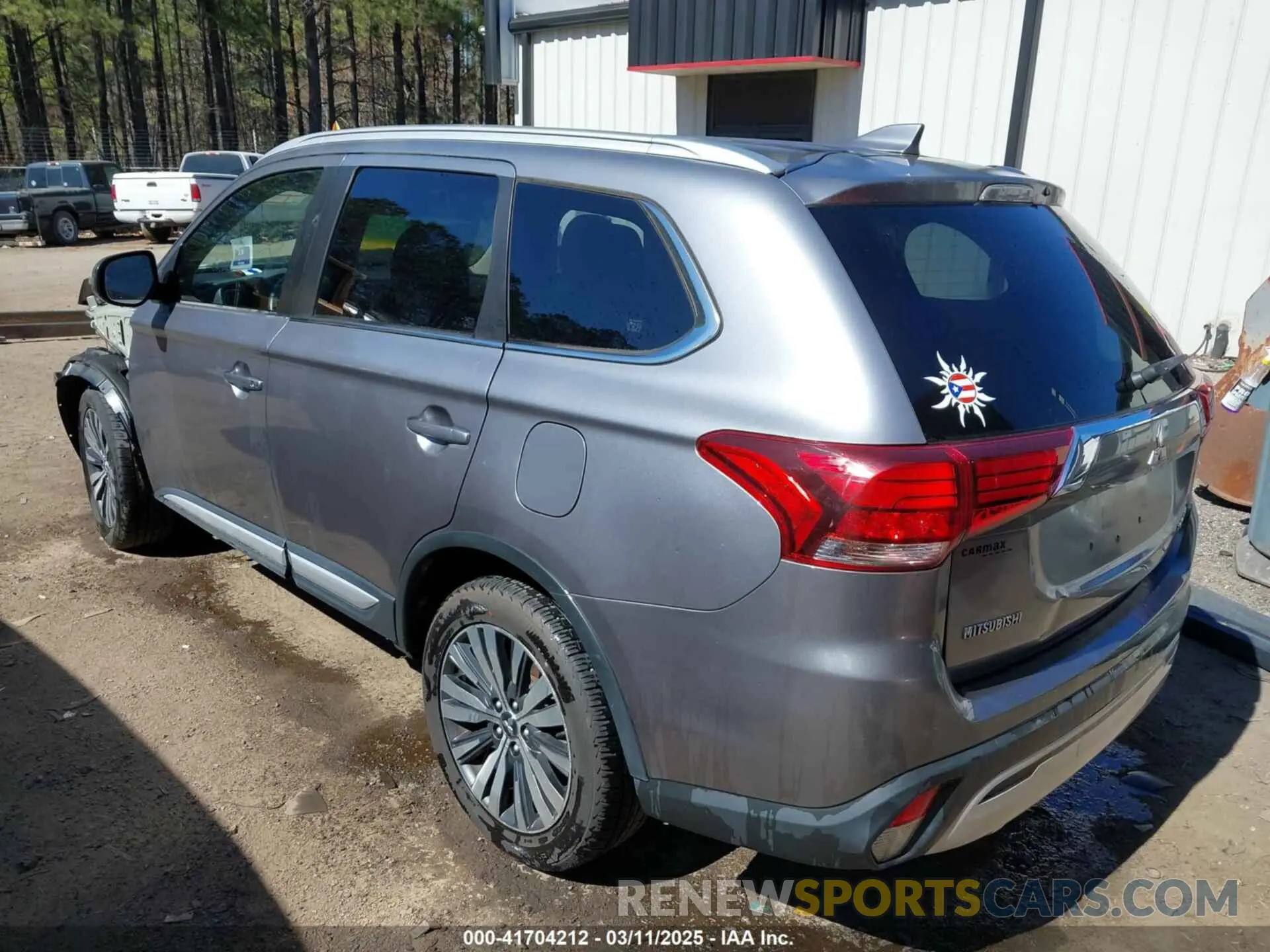 3 Photograph of a damaged car JA4AZ3A32KZ023910 MITSUBISHI OUTLANDER 2019