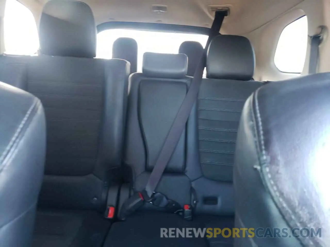 10 Photograph of a damaged car JA4AZ3A32KZ046541 MITSUBISHI OUTLANDER 2019