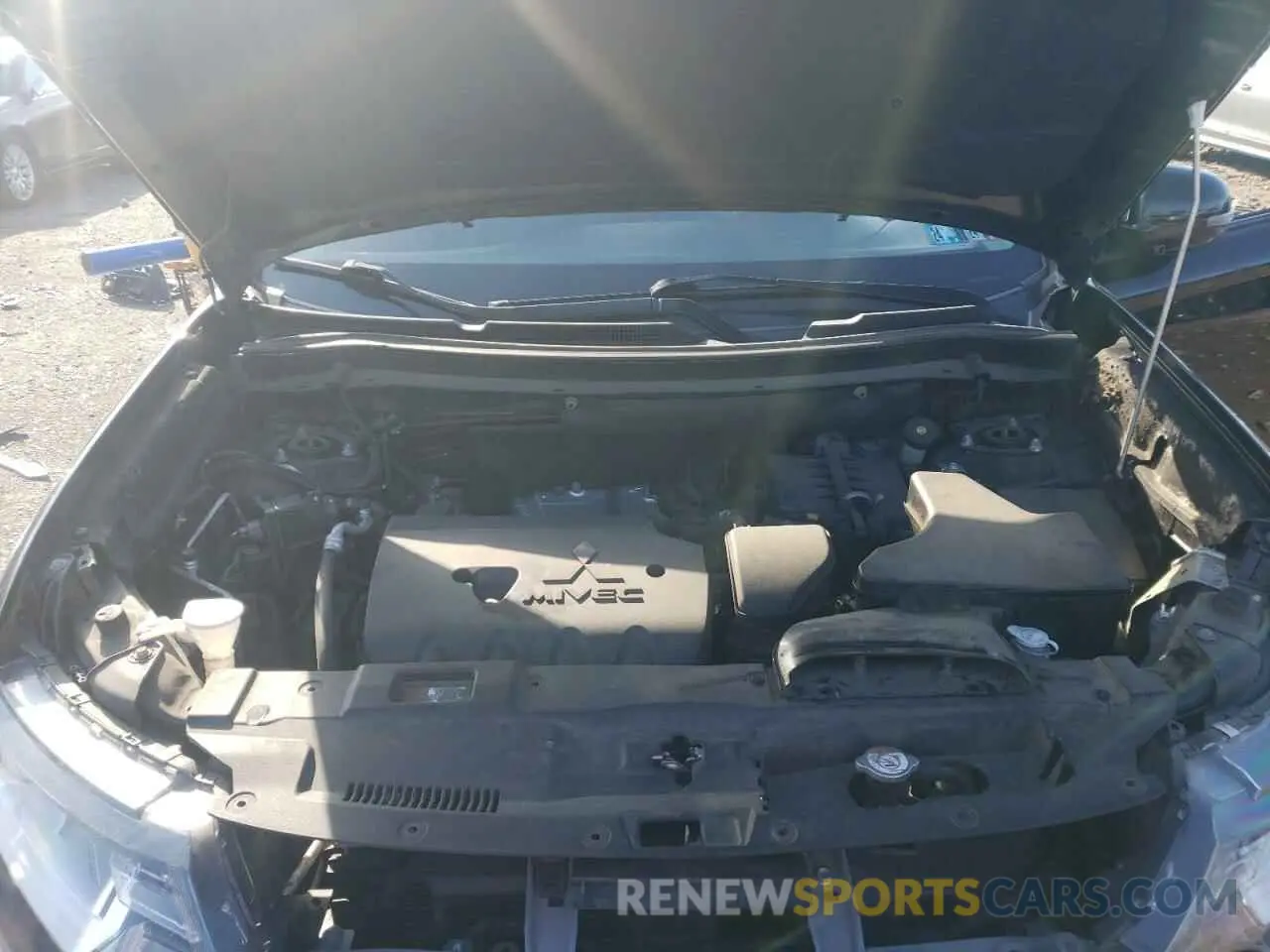 12 Photograph of a damaged car JA4AZ3A32KZ046541 MITSUBISHI OUTLANDER 2019