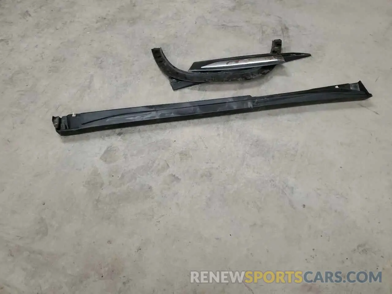 13 Photograph of a damaged car JA4AZ3A33KZ031238 MITSUBISHI OUTLANDER 2019
