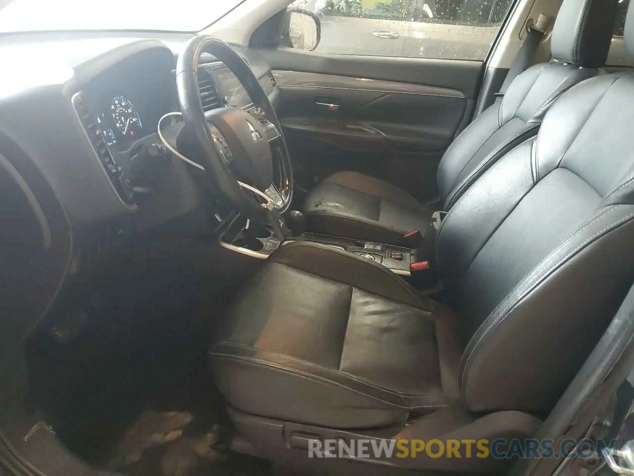 7 Photograph of a damaged car JA4AZ3A34KJ001051 MITSUBISHI OUTLANDER 2019